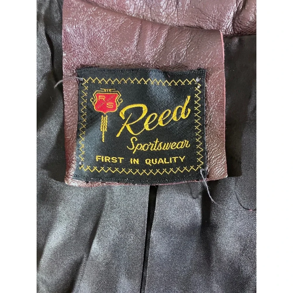 Reed Sportswear accents shell